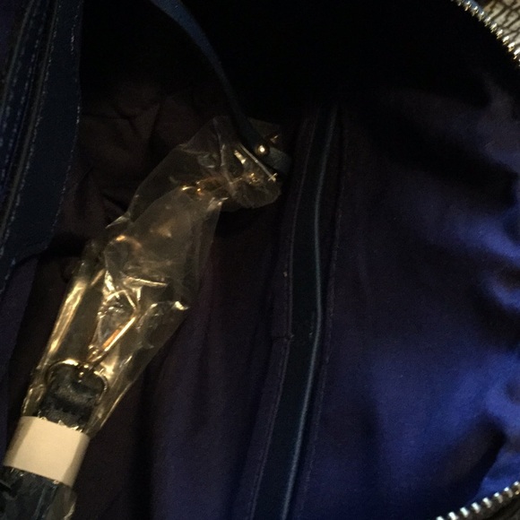 Adorable Blue purse, BNWOT, with crossbody strap. - Picture 8 of 8